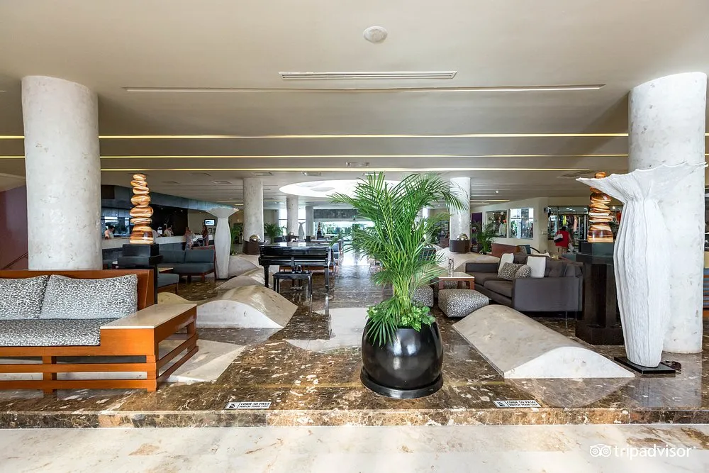 Inntara Hotel Lobby